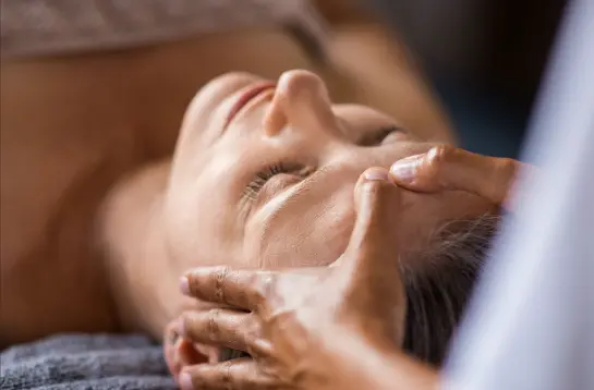 massage  crânien